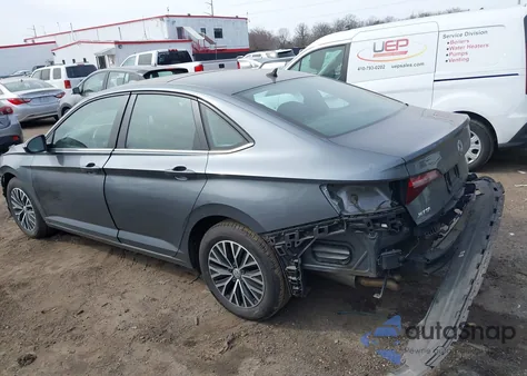 2019 Volkswagen Jetta 1.4T R-Line/1.4T S/1.4T Se from USA, damaged, VIN 3VWC57BUXKM100515